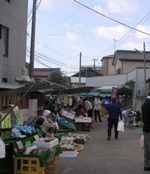 Katsuura morning market Nov 2005 1