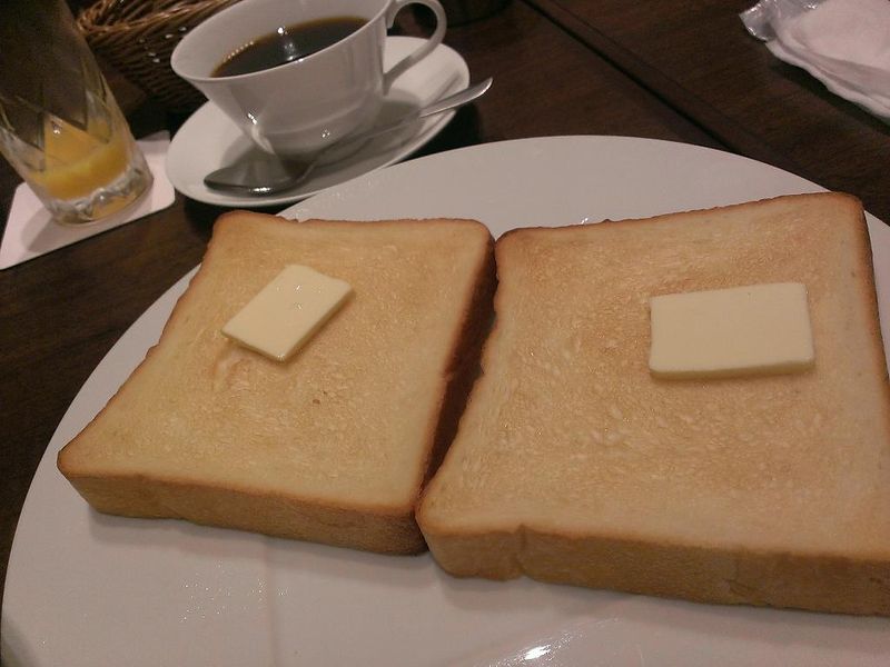 On the toast Haneda Airport (1)